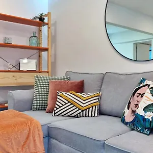 Cozy - Your Away Amadora